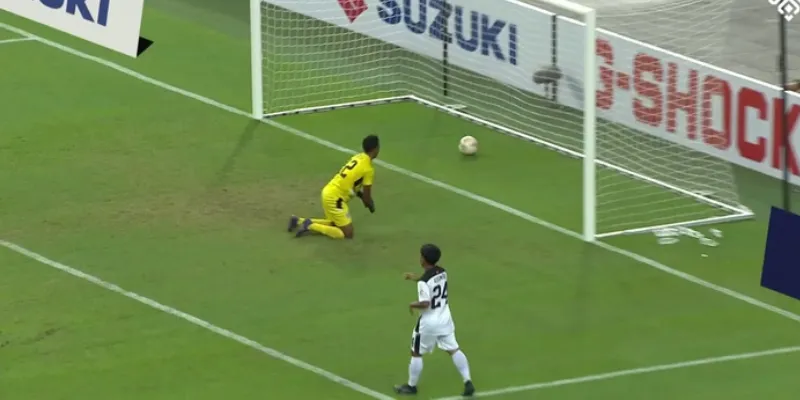 Đội hình thi đấu và mô hình chiến thuật hai bên sử dụng